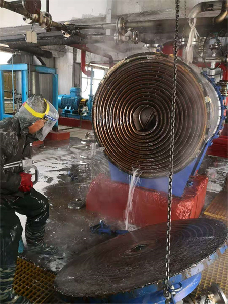 螺旋板式换热器清洗中